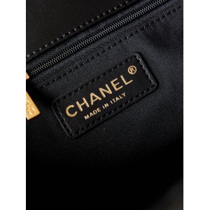   Chanel香奈兒高仿奢侈品包黑色邮差包AS4743