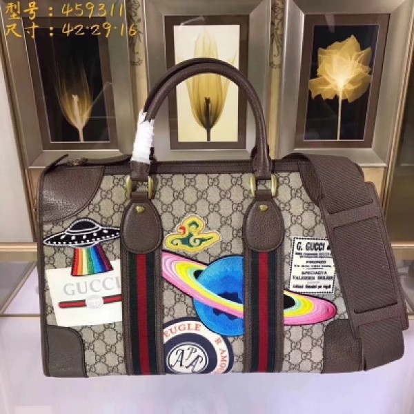 【GUCCI-古馳】十年打造專業GUCCI 市場頂級獨家控貨，專櫃品質 採用進口牛皮，原廠五金！精緻做工。 獨家實物拍照 品質如圖可見 。款號：459311。尺寸：42*29*16