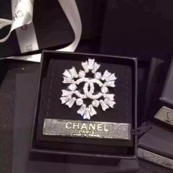 CHANEL……珠寶級小號長鑽雪花胸針