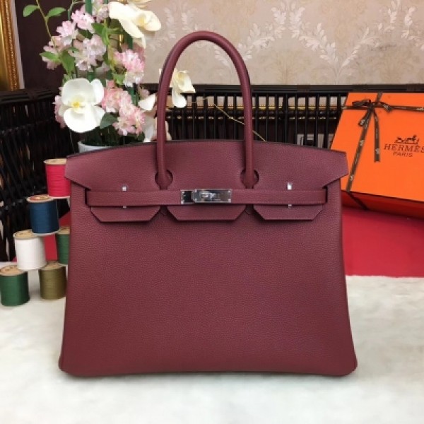 愛馬仕Hermes包包 經典款～【現貨】 BirKin35cm 原廠頂級進口小牛皮 全手工蜜蠟線縫製 老工匠手藝 細節完美無瑕疵 【酒紅】金銀扣