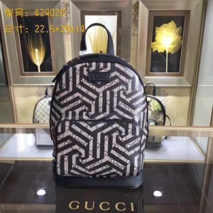 【GUCCI-古奇】   十年打造專業GUCCI     市場頂級獨家控貨  專/櫃品質   採用進口牛皮，原廠五金！精緻做工。 獨家實物拍照  品質如圖可見  。   。款號：429020。尺寸：22.5*29*9.5