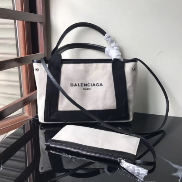 Balenciaga巴黎世家原單帆布／進口小羊皮小號28cm斜挎手提都非常好看要的就抓緊了